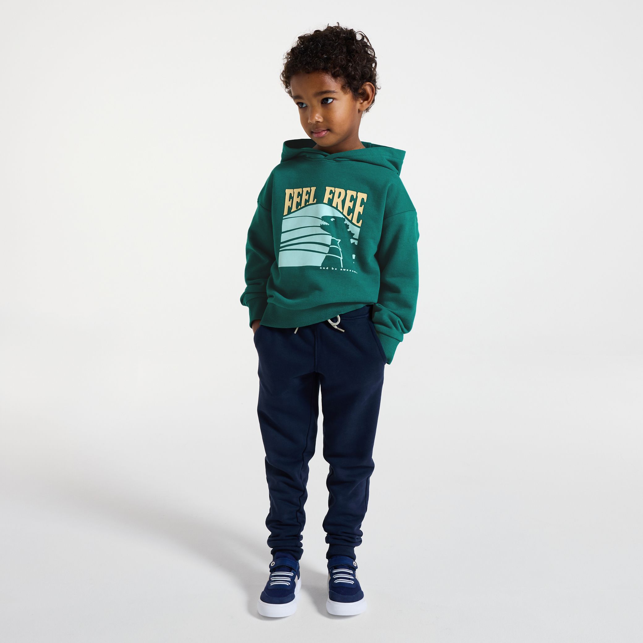 Áo hoodie cho bé trai