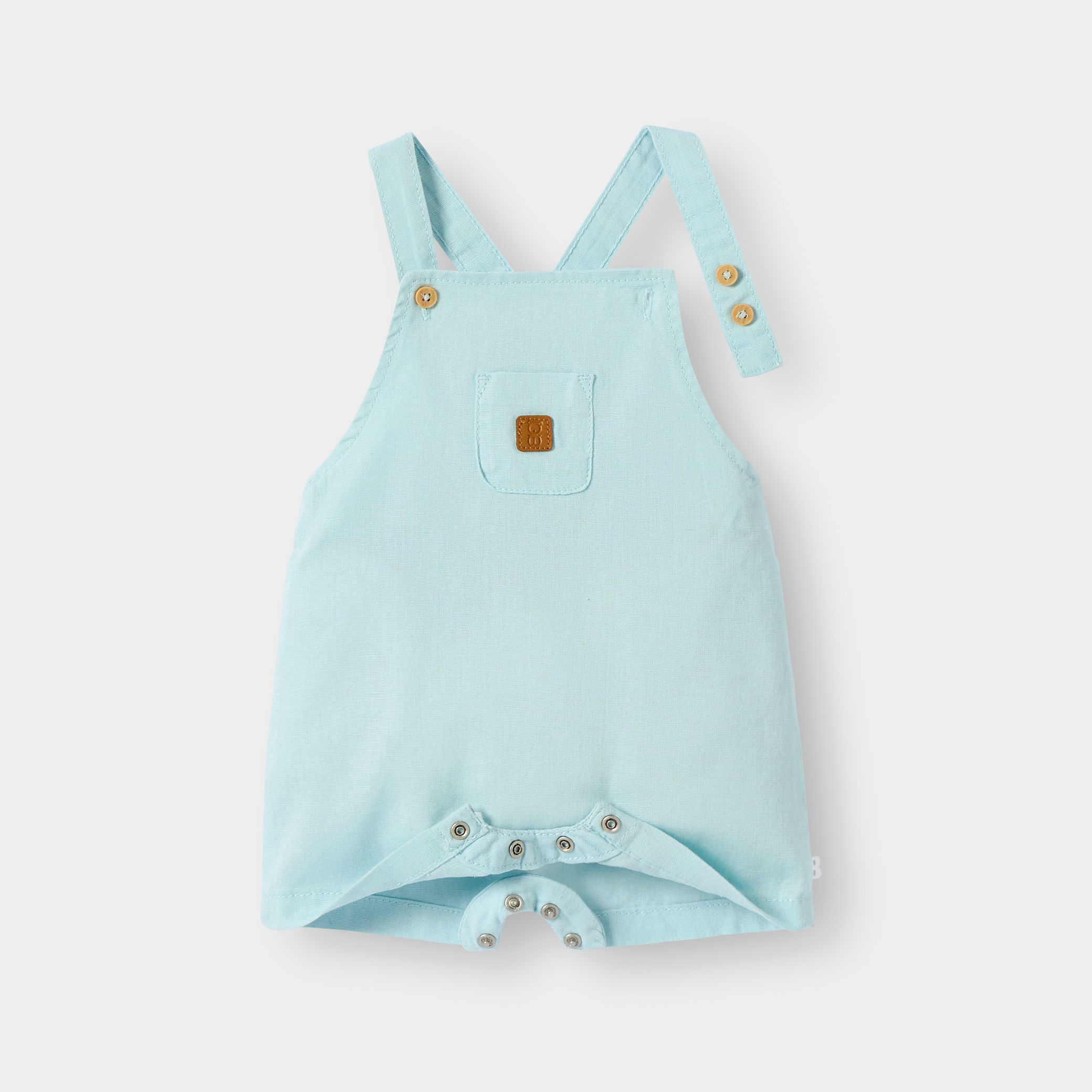 Bộ quần yếm ngắn màu xanh và bodysuit cho bé
