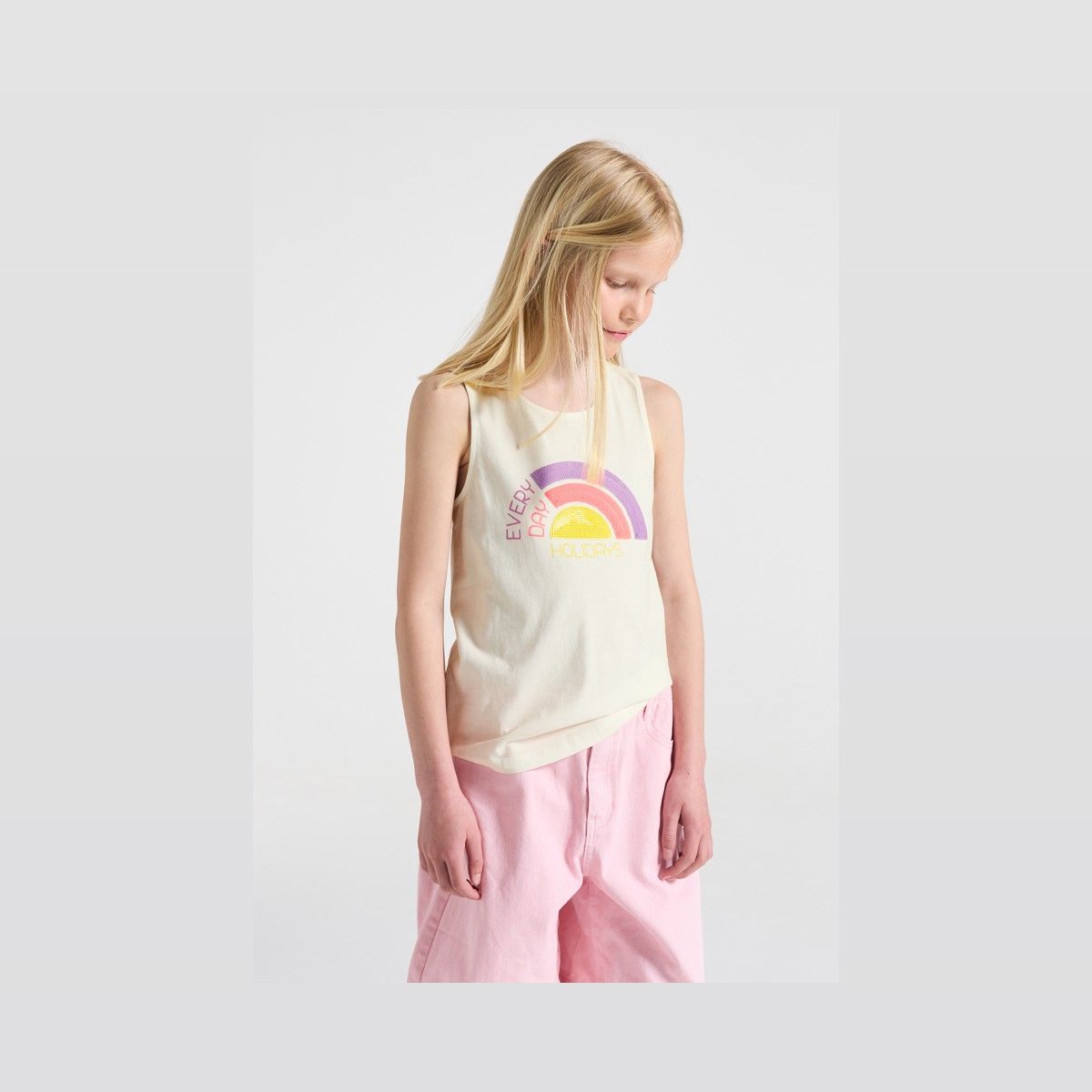Áo tank top họa tiết cho bé