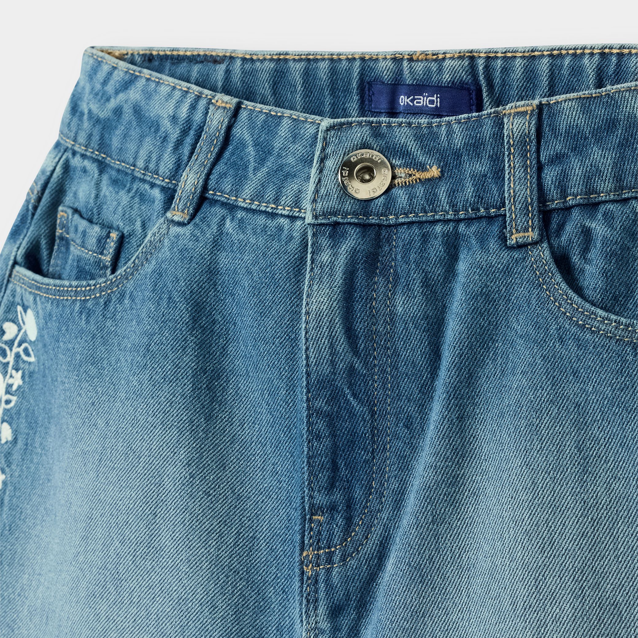 Quần short denim thêu cho bé gái