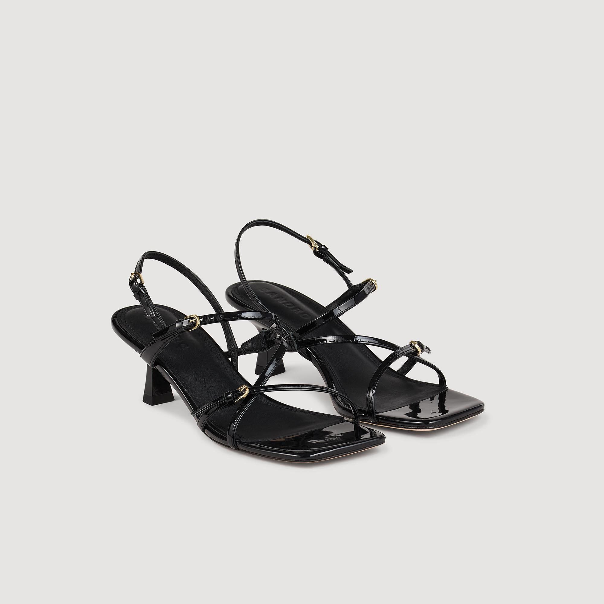 Sandal dây quai