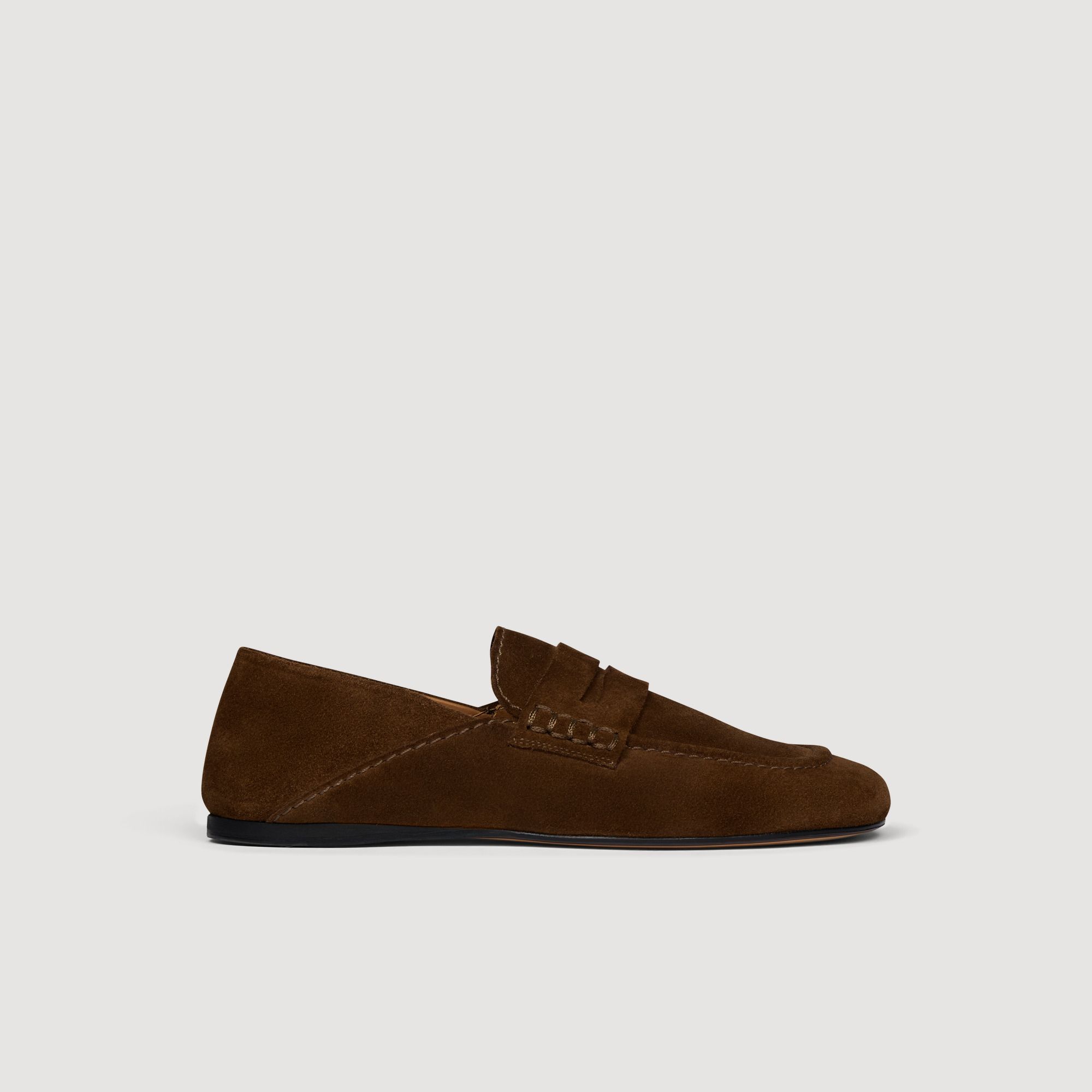 Giày loafer da lộn