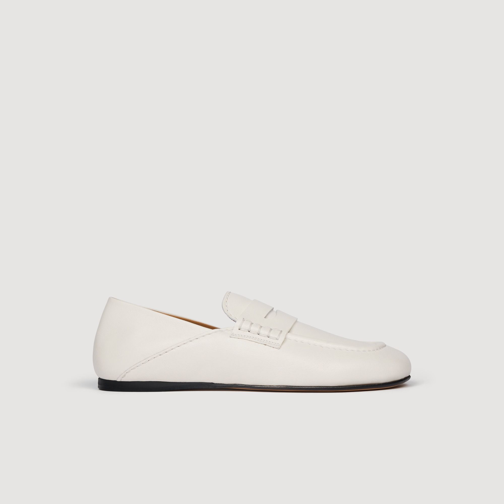 Giày loafers da