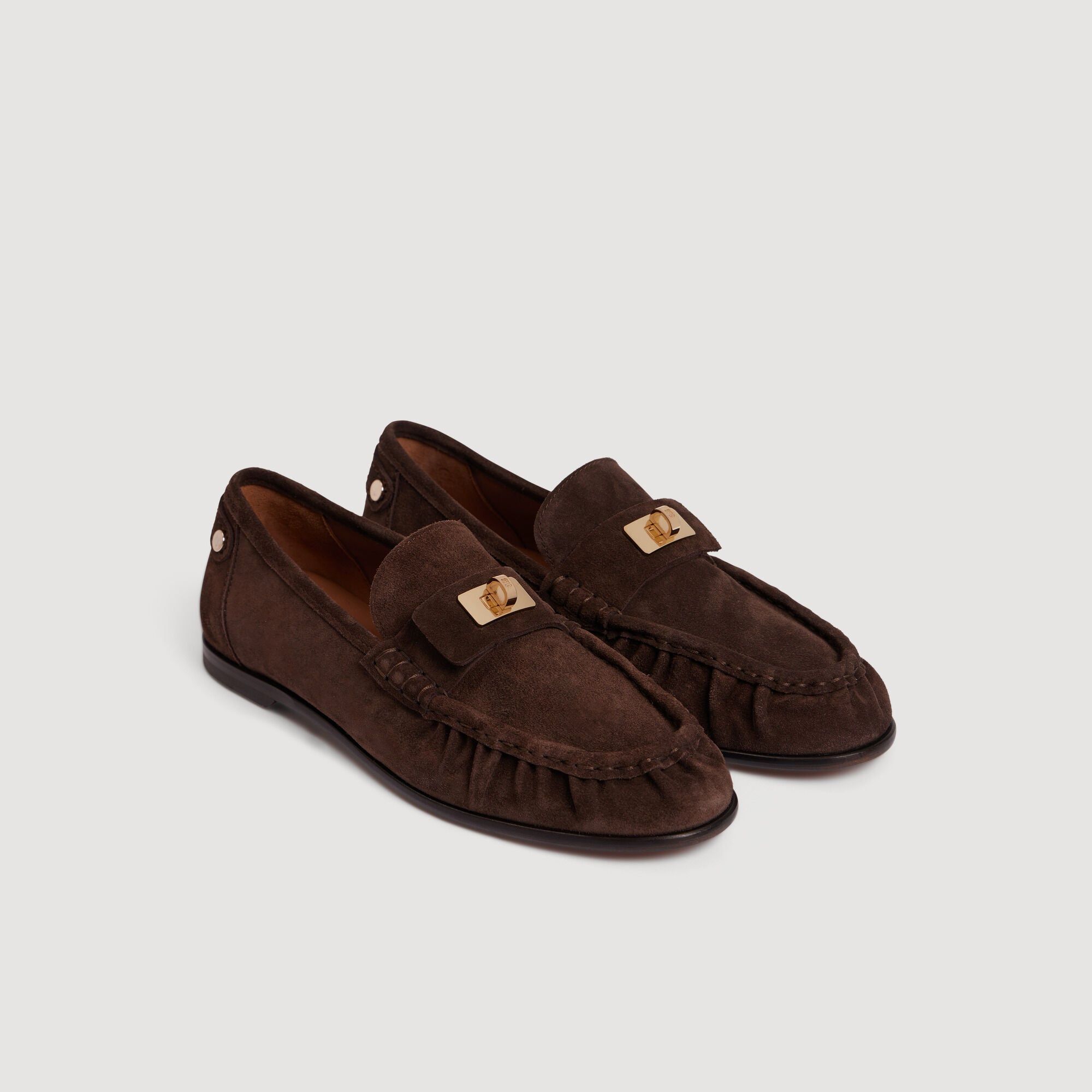 Giày loafer da lộn khóa kim loại
