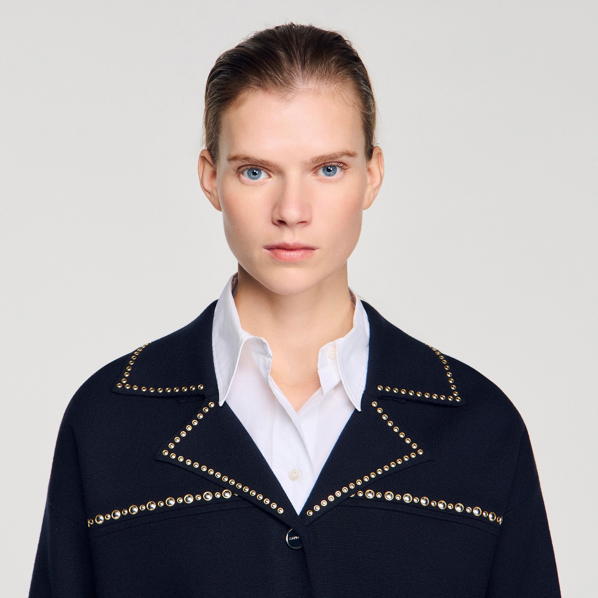 Sandro - Áo khoác cardigan đinh tán cổ blazer