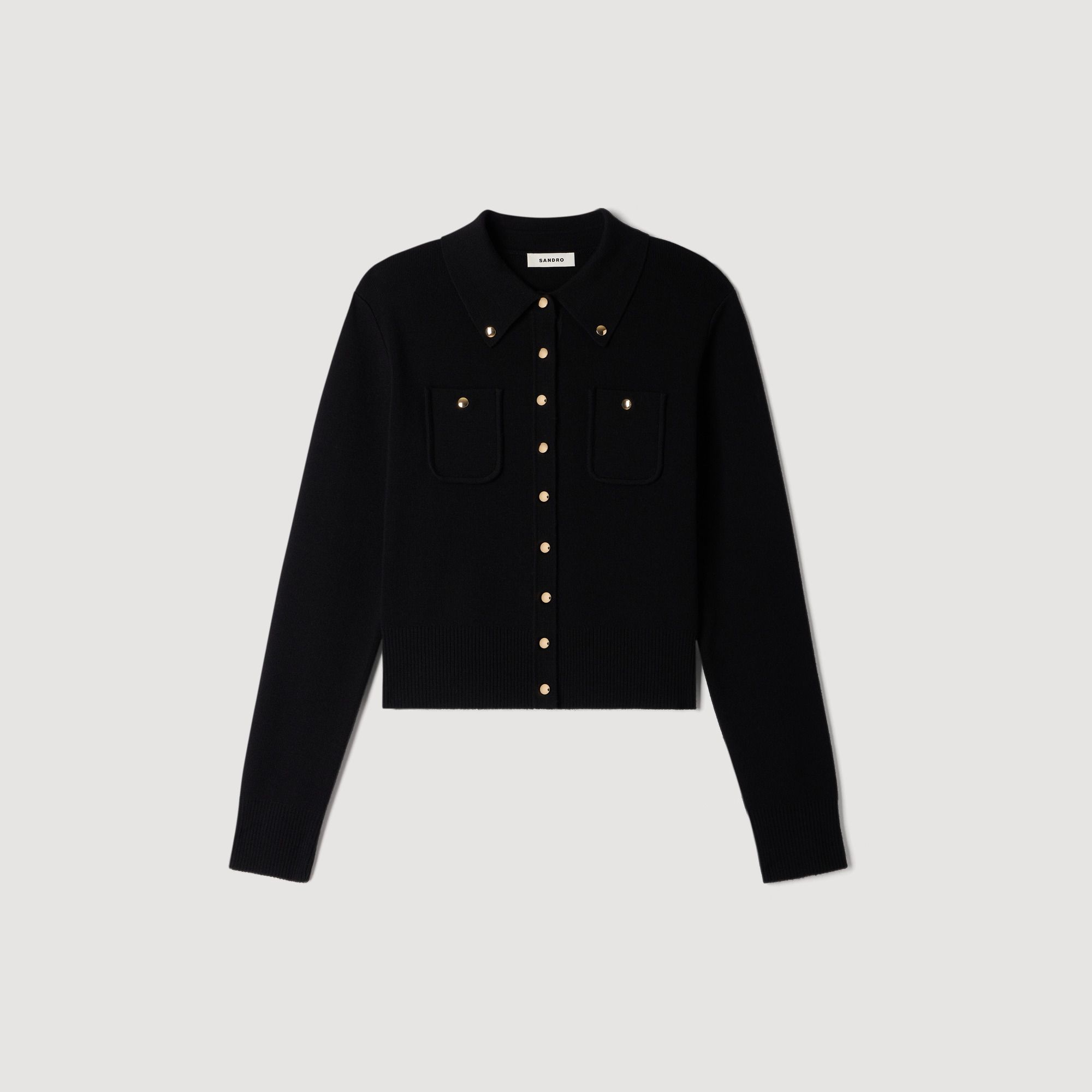 Áo cardigan croptop cài cúc kim loại