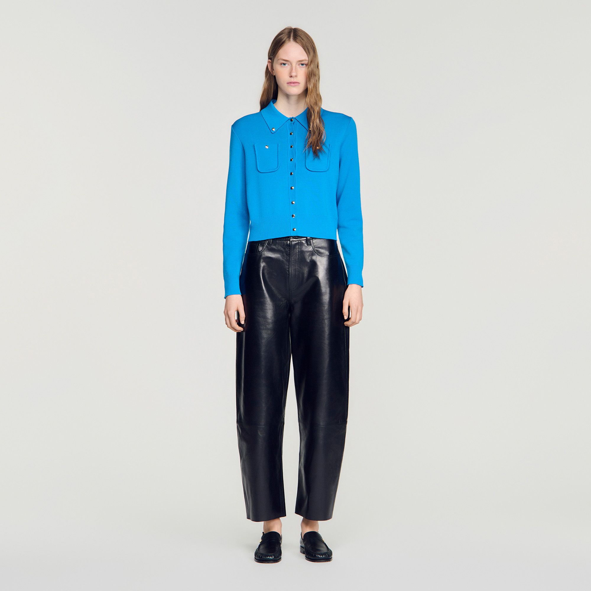 Sandro - Áo cardigan croptop cài cúc kim loại