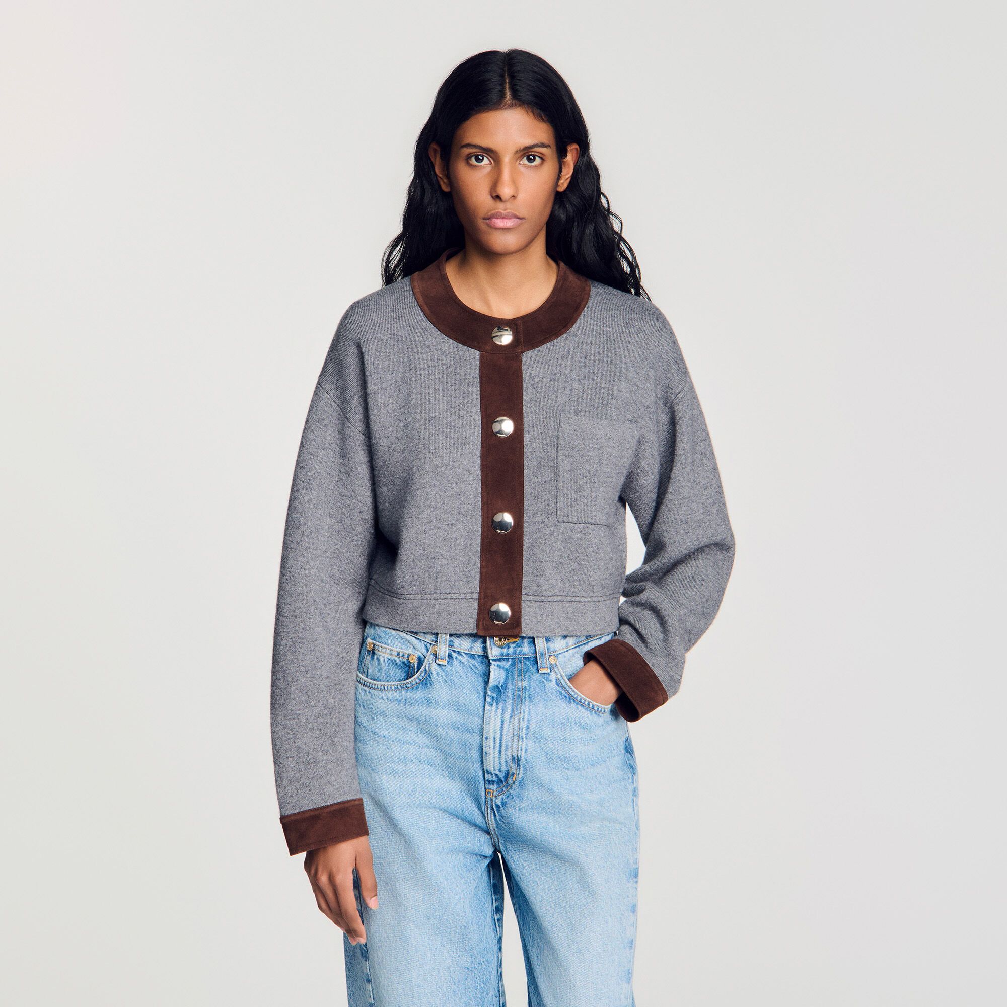 Áo cardigan dáng lửng phối da lộn