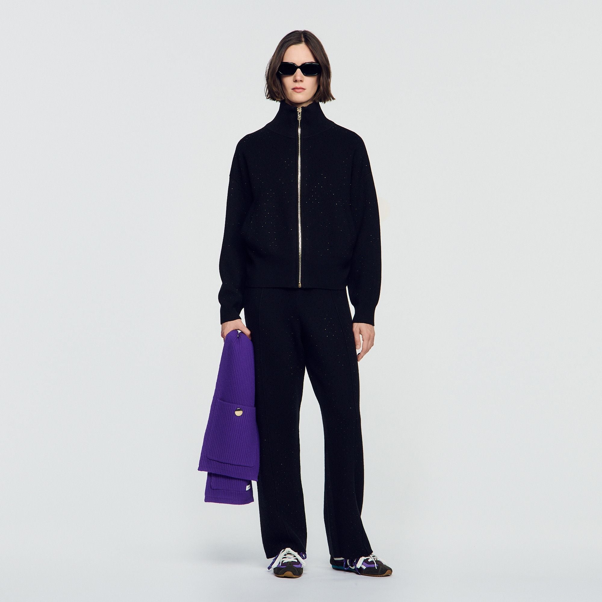 Áo cardigan cổ đứng đính đá