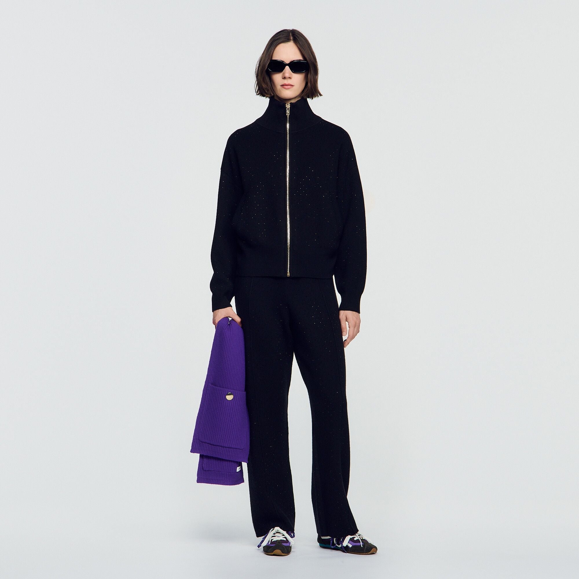Áo cardigan cổ đứng đính đá