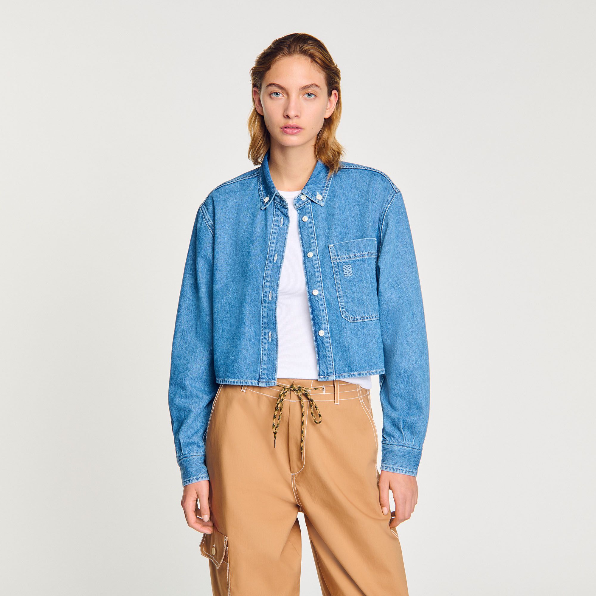 Sandro - Áo sơ mi denim dáng crop