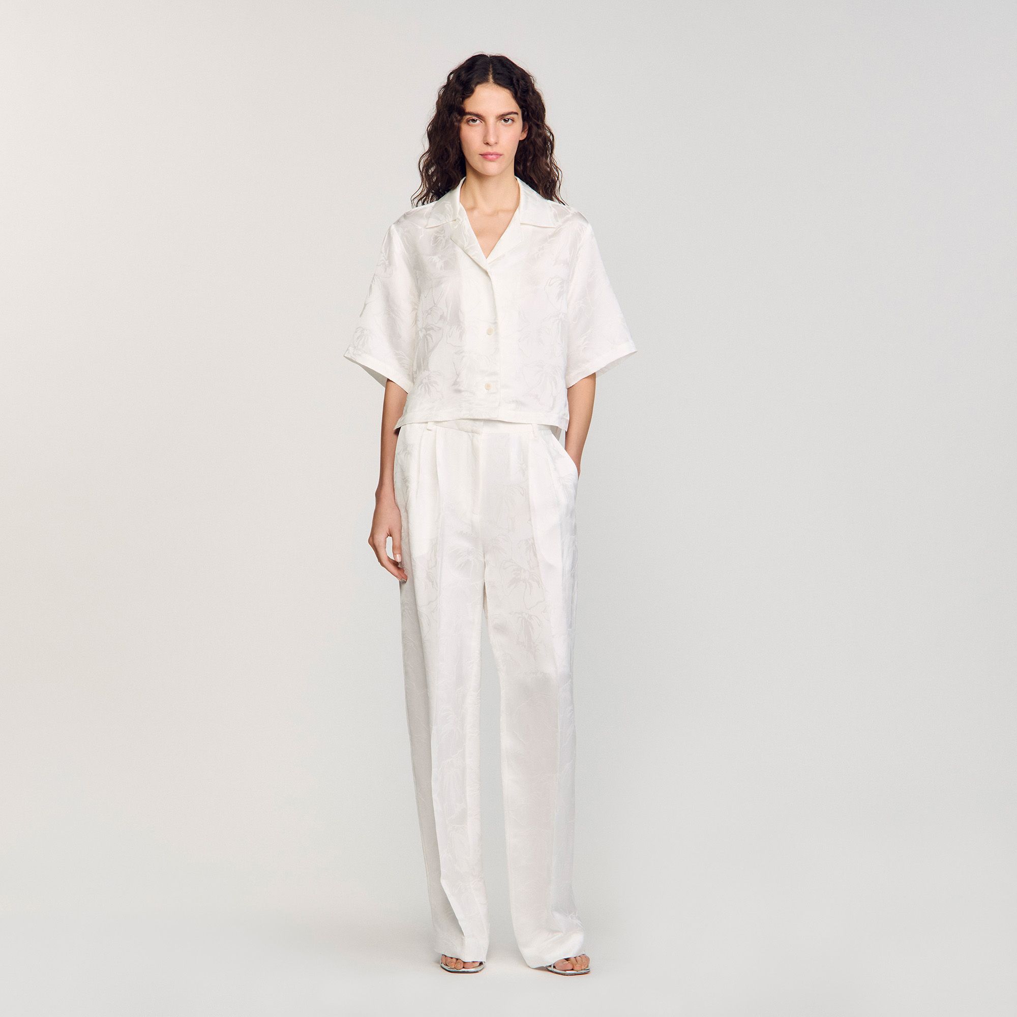 Áo sơ mi jacquard họa tiết nơ