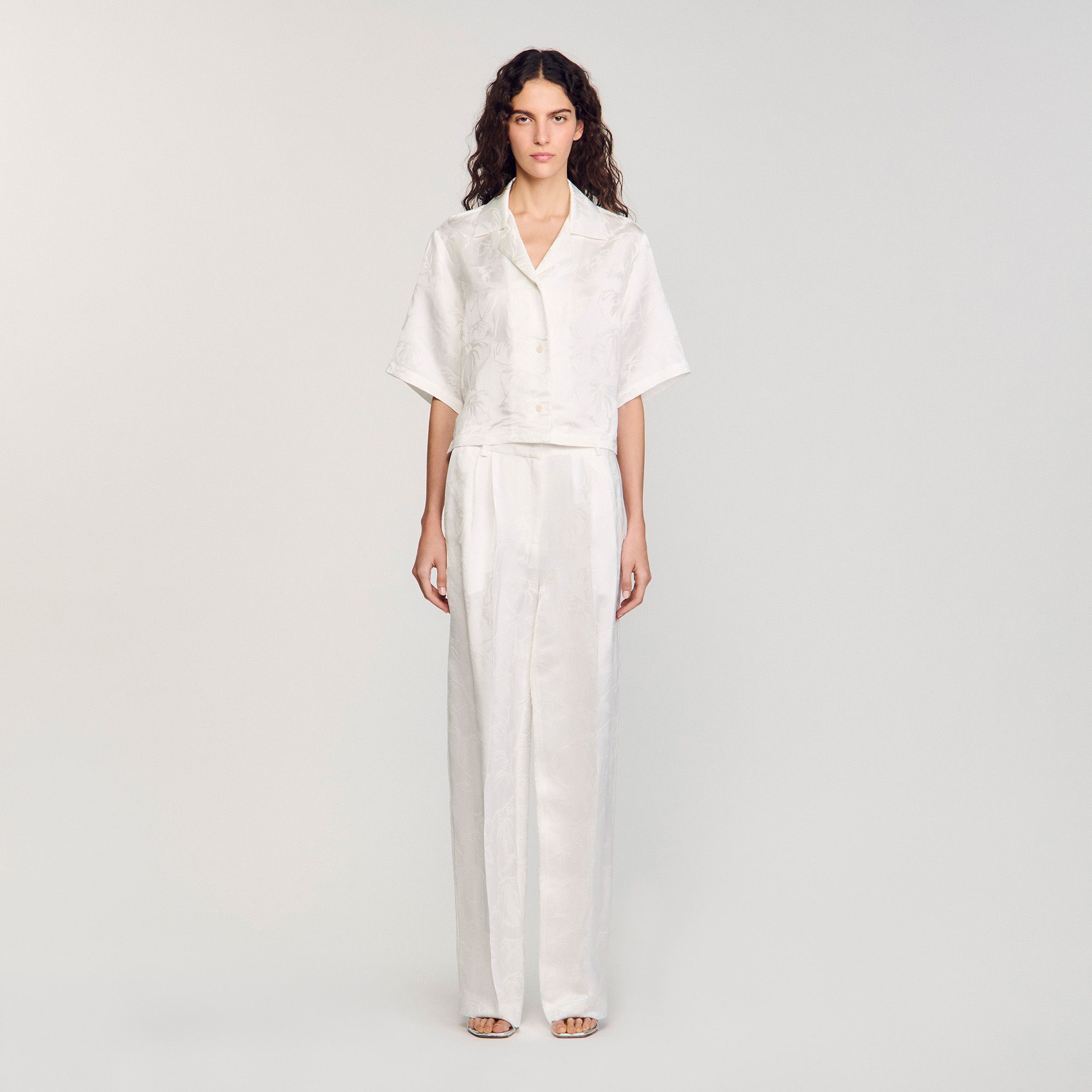 Áo sơ mi jacquard họa tiết nơ