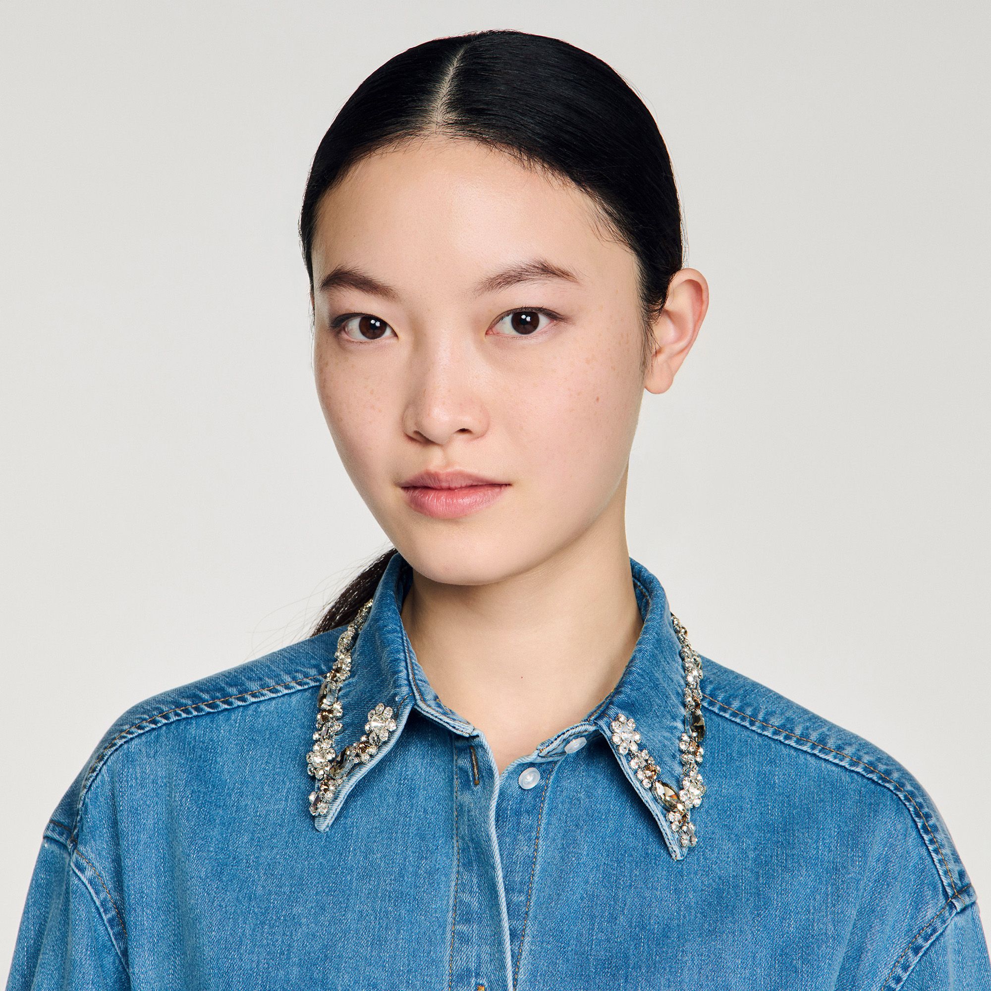 Sandro - Áo sơ mi denim đính đá