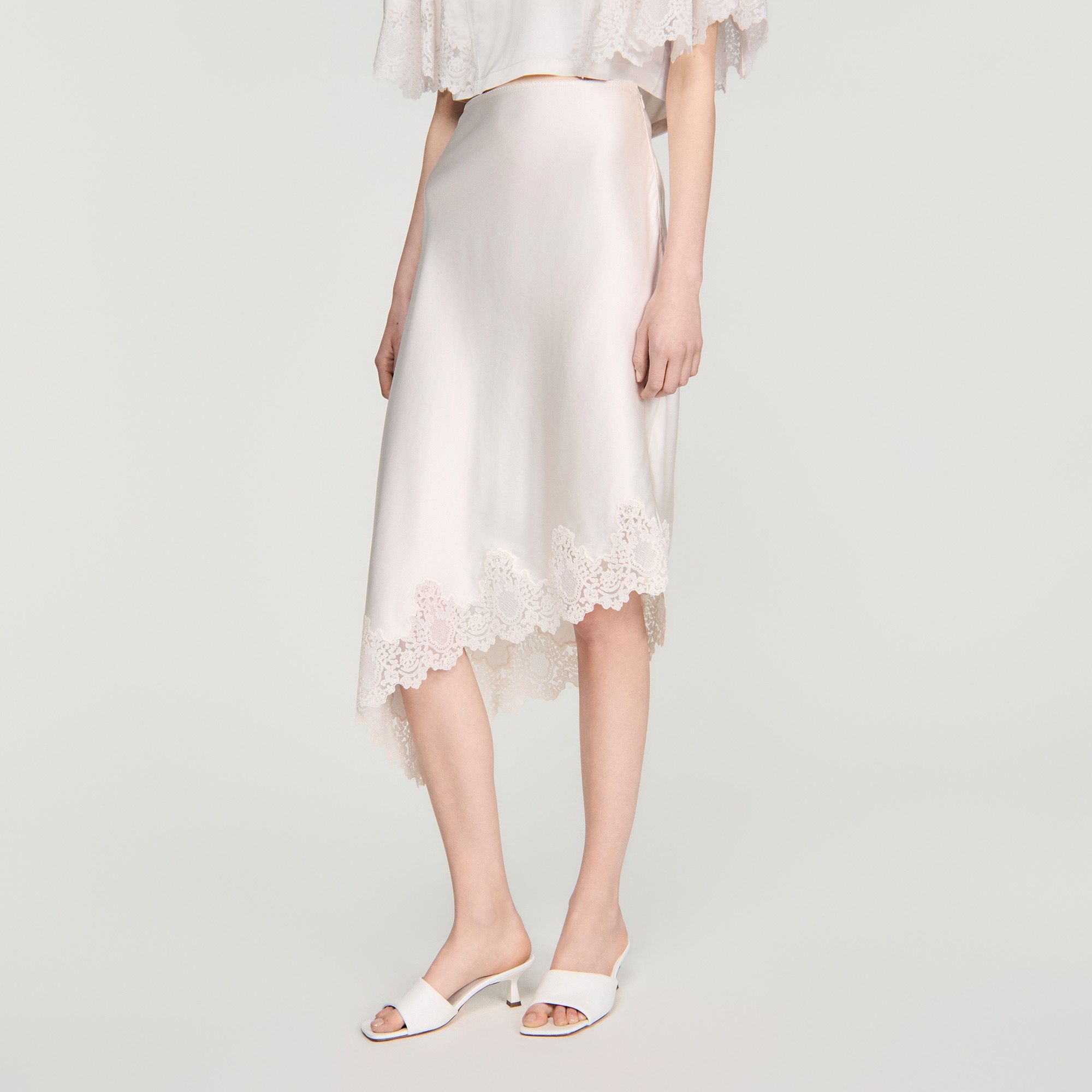 Sandro - Chân váy satin phối ren