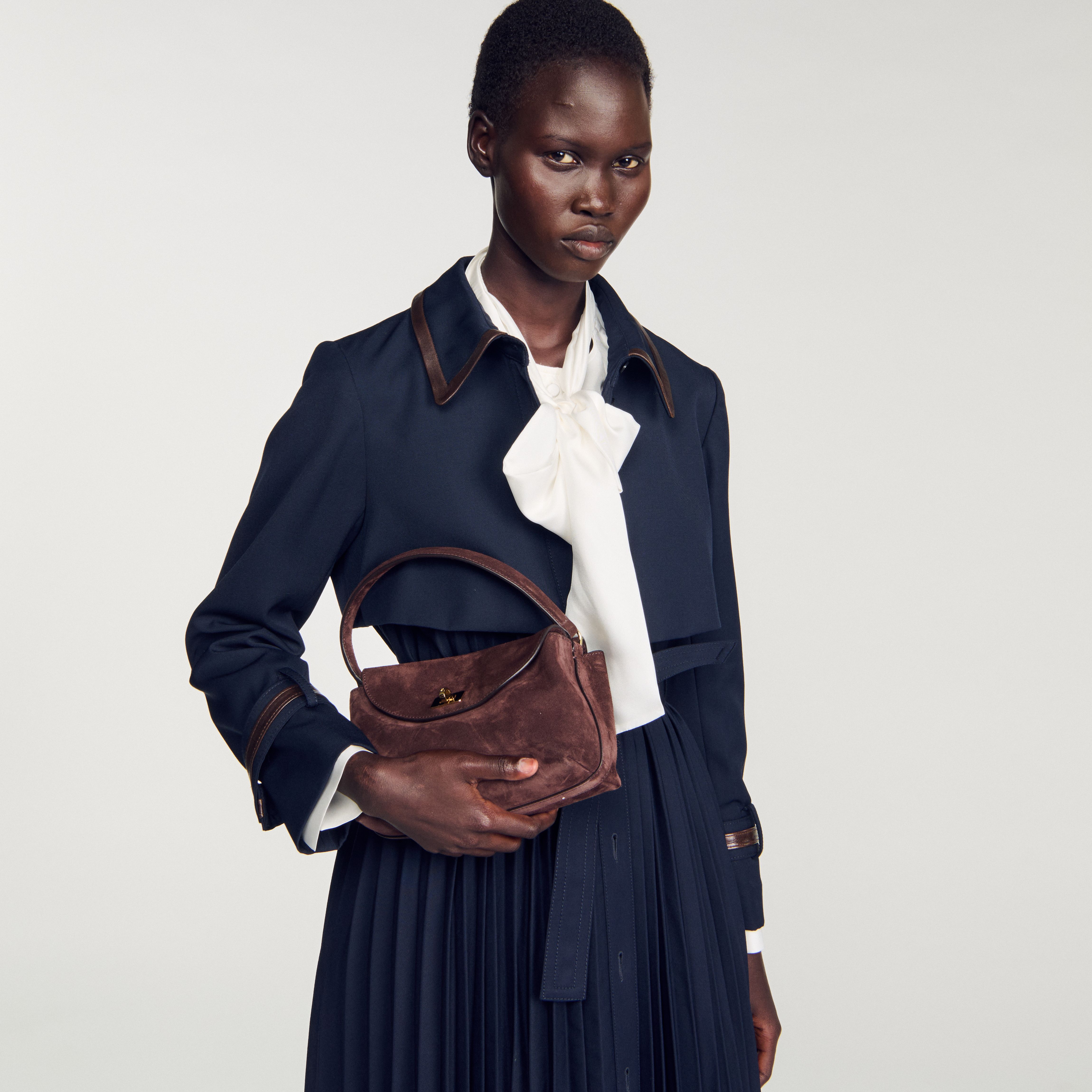 Sandro - Áo khoác trench coat với cổ áo bằng da xếp ly
