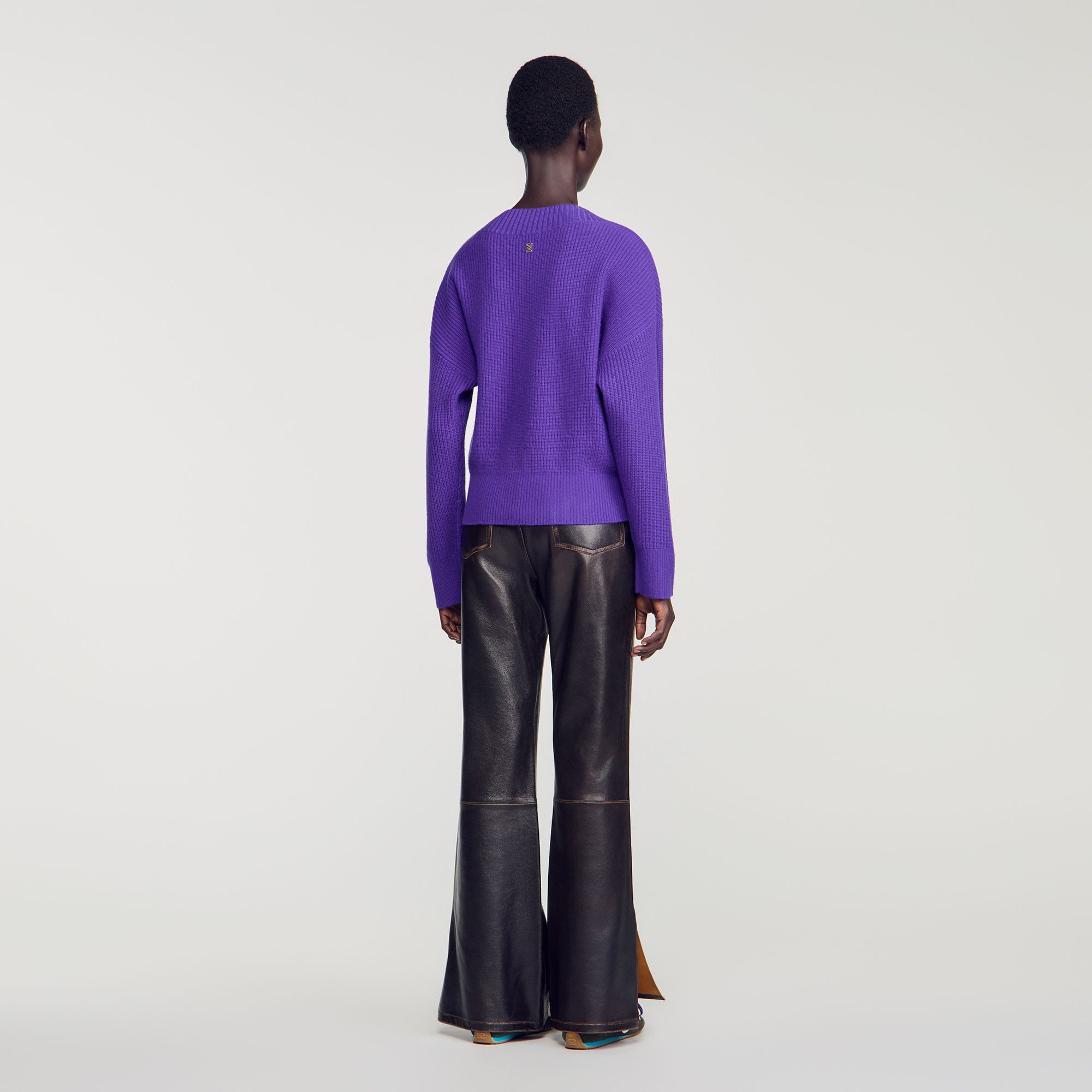 Áo len gân từ len và cashmere