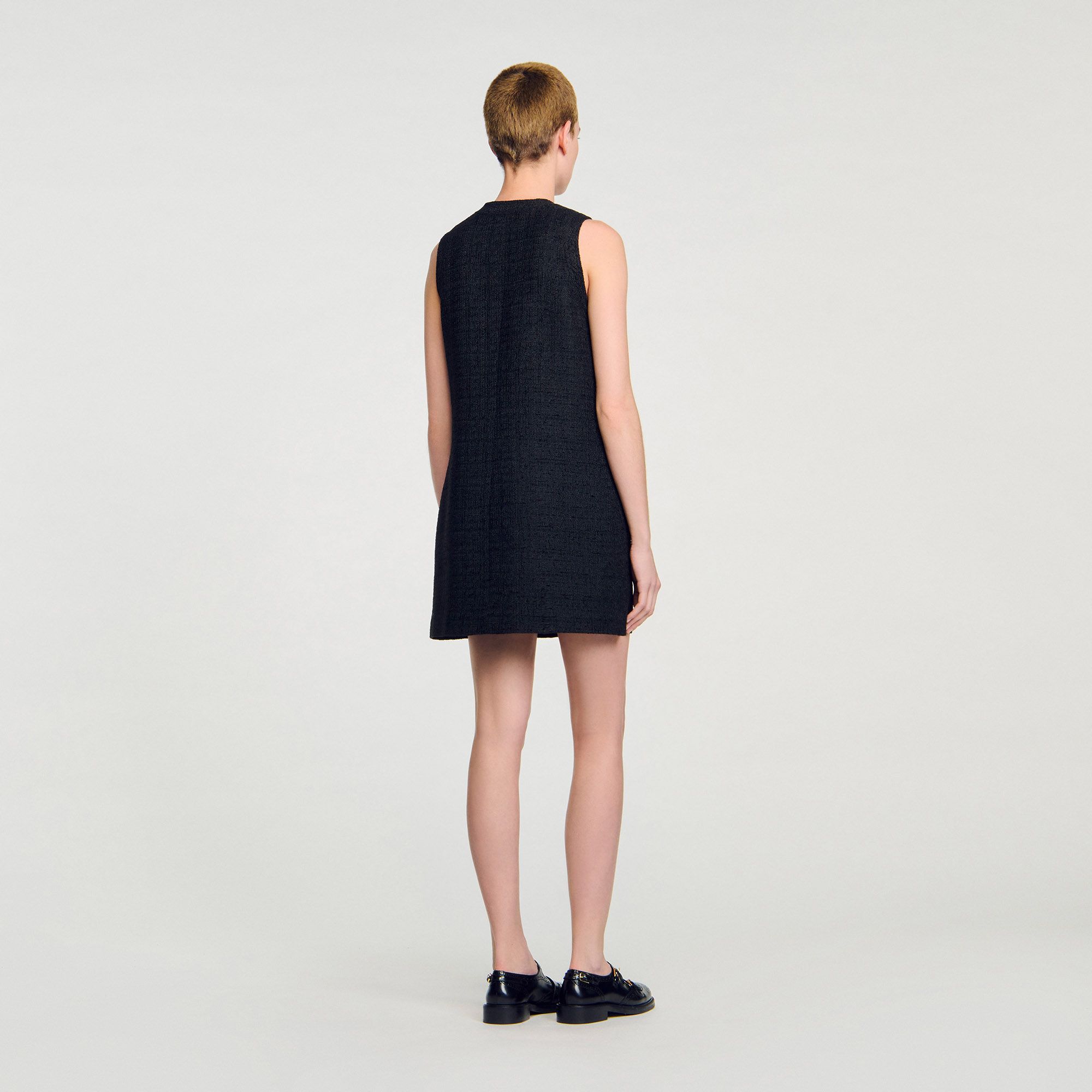 Đầm ngắn tweed phối khuy