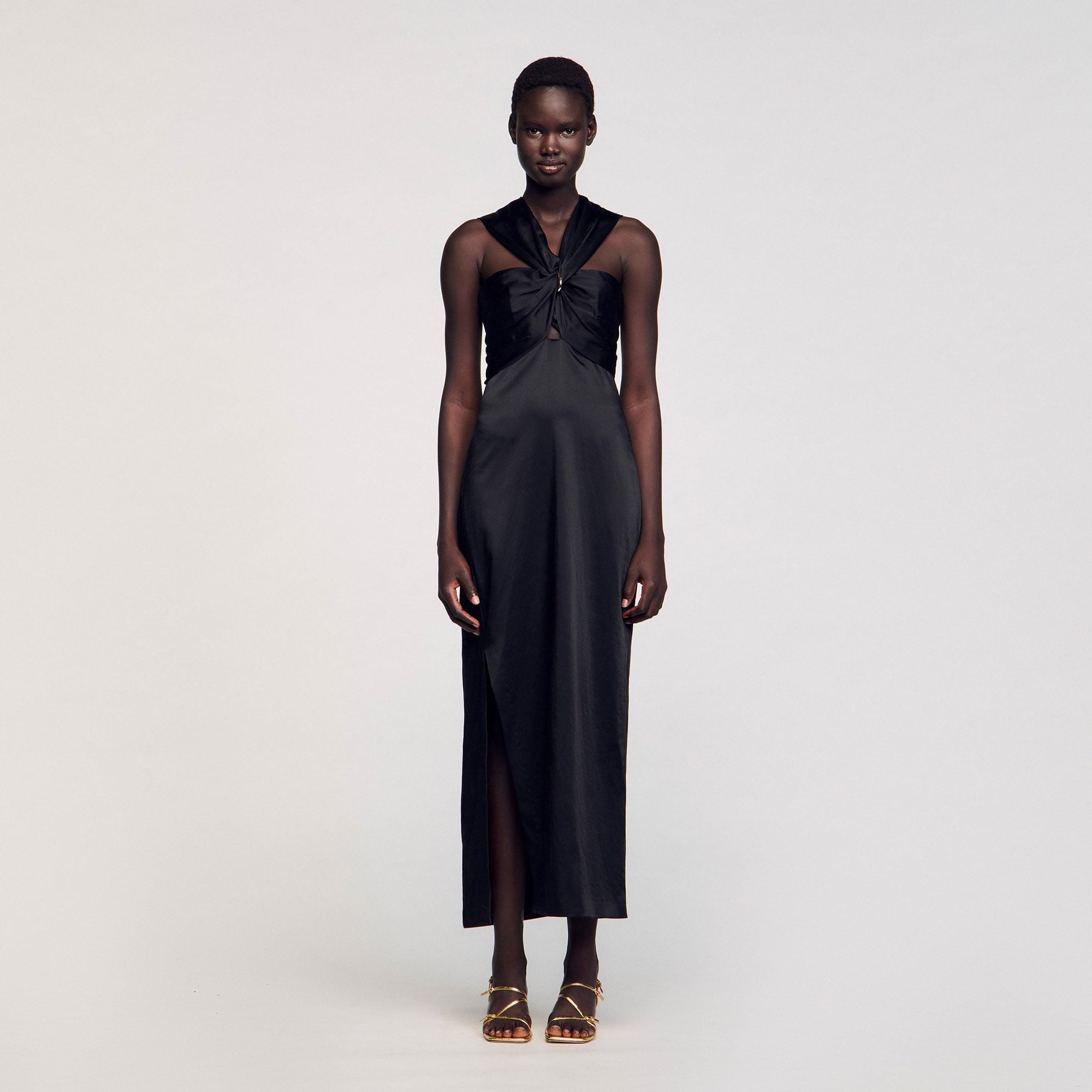 Đầm maxi satin xẻ tà