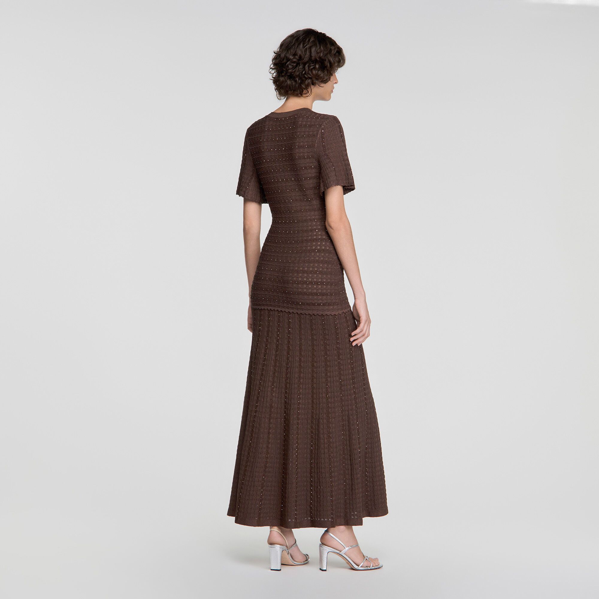Đầm maxi dệt kim đính đá