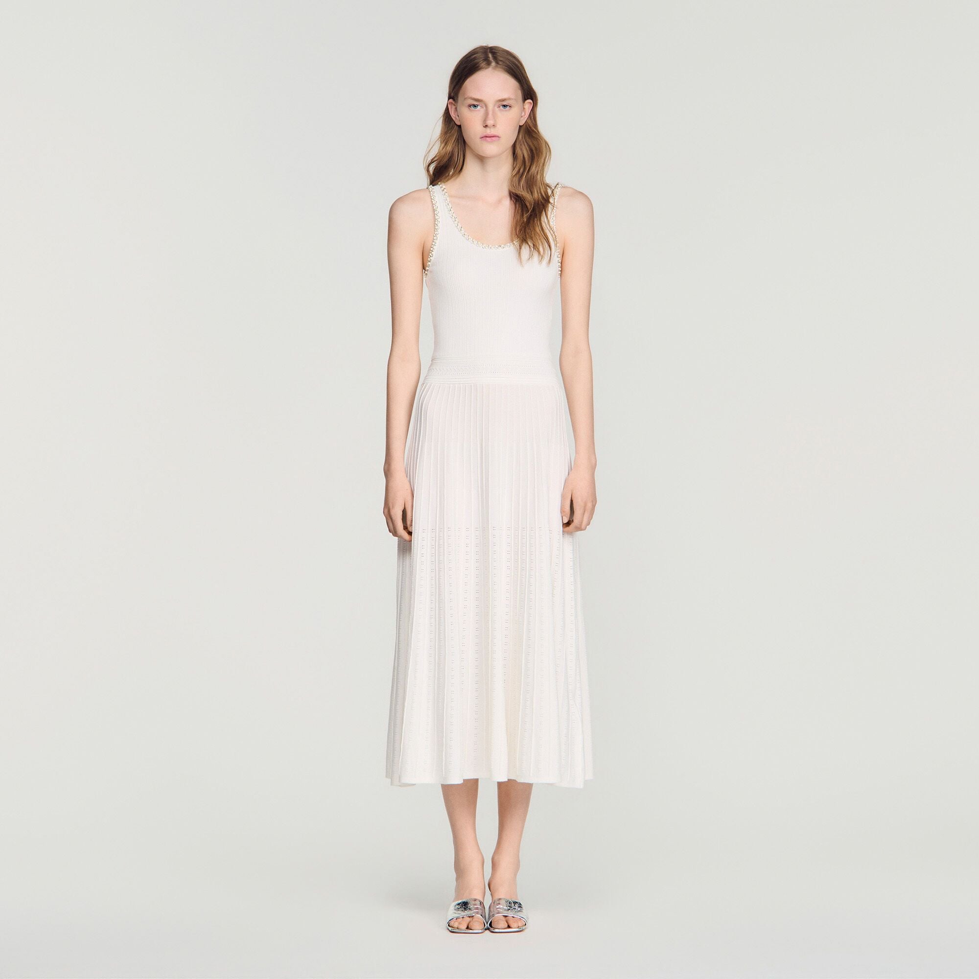 Đầm maxi dệt kim đính đá