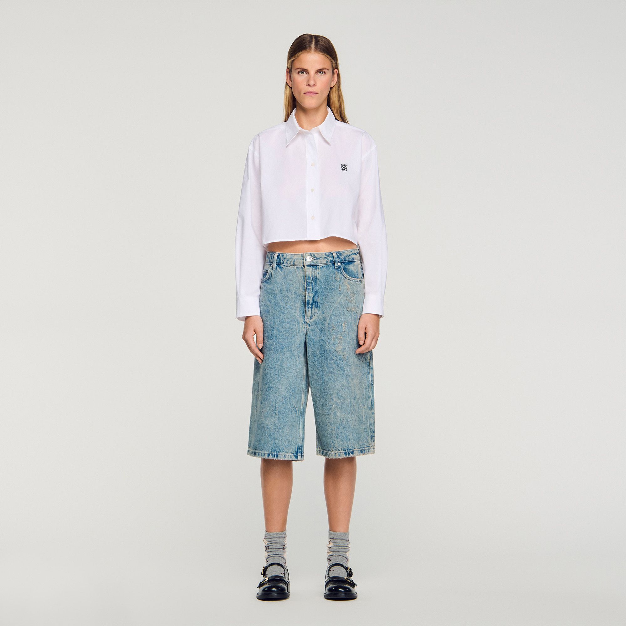Sandro - Quần short denim sờn kiểu Bermuda