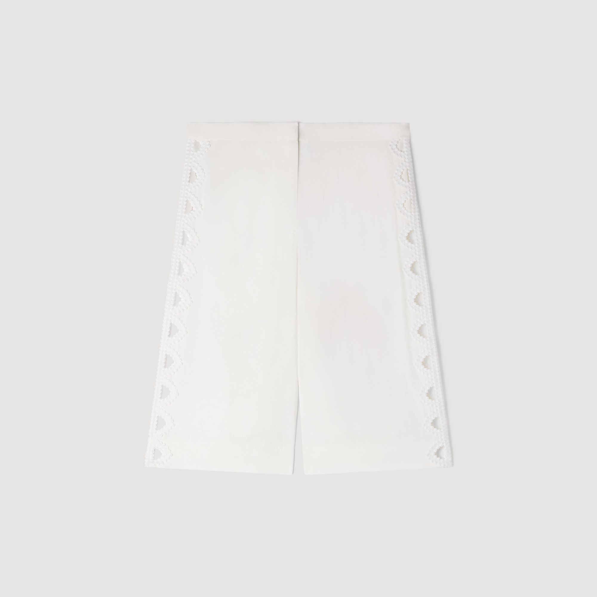 Quần short Bermuda họa tiết jacquard