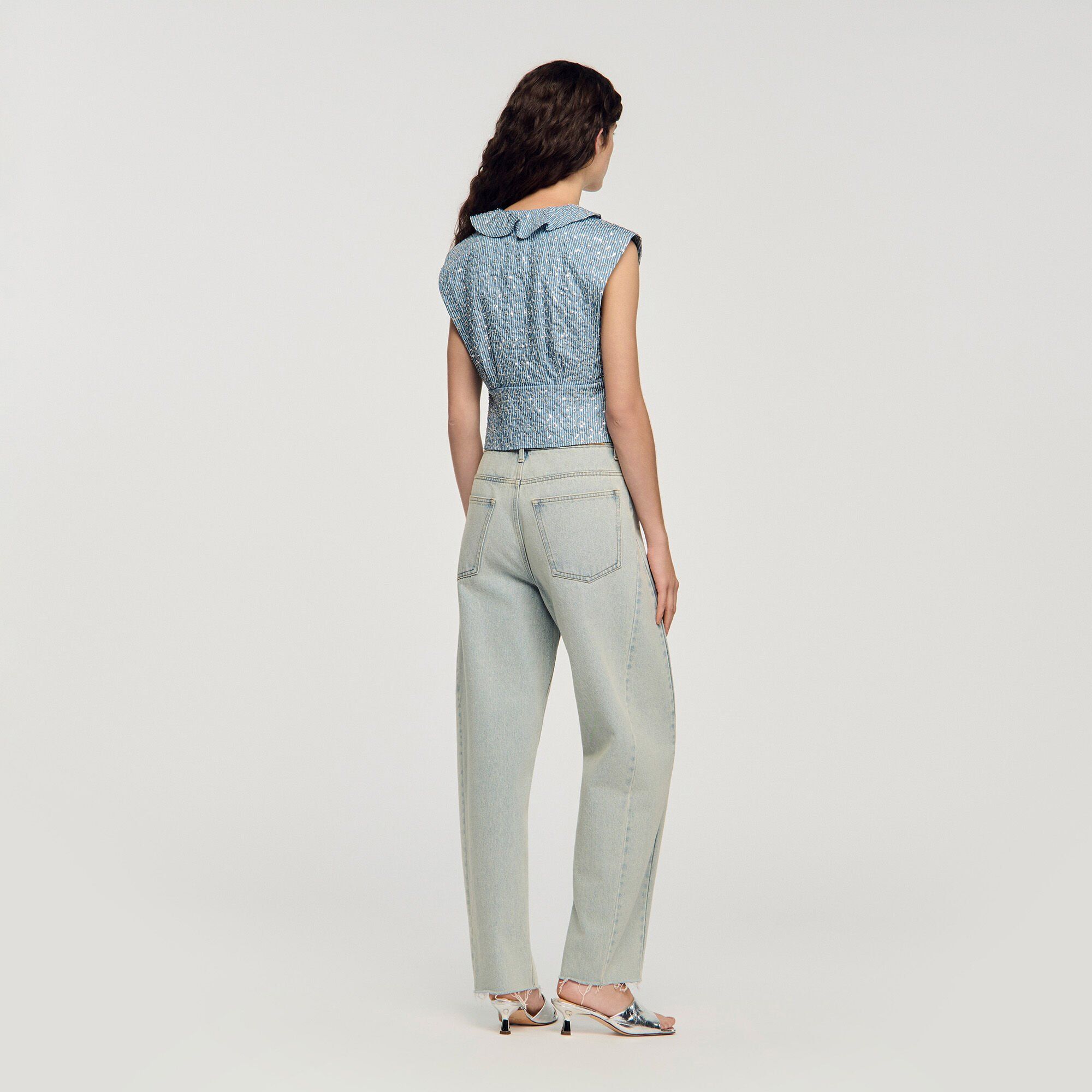 Áo crop top đính sequin
