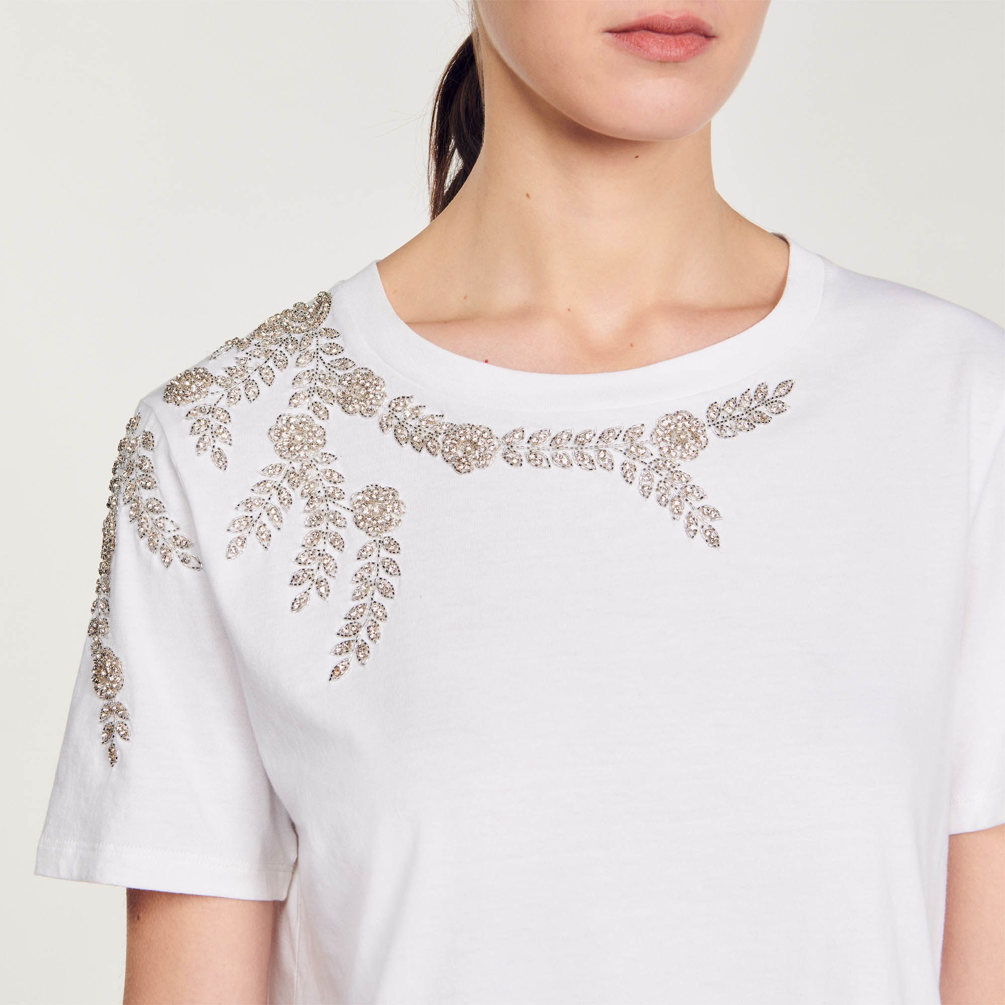 Sandro - Áo T-shirt phối thêu đính hạt