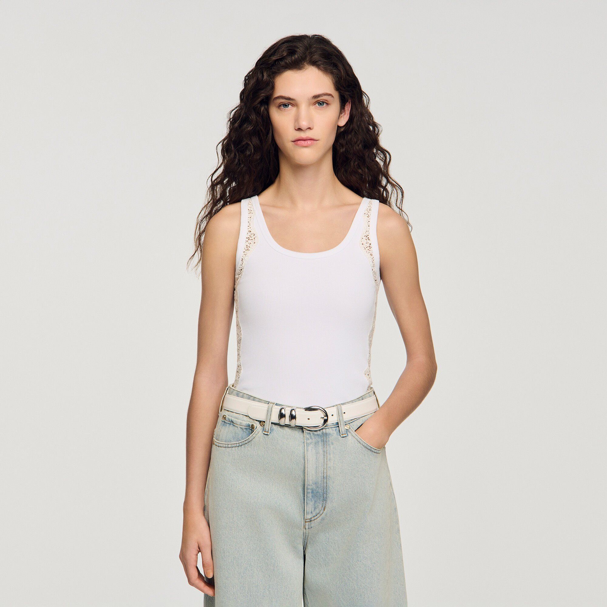 Sandro - Áo vest top Isia chi tiết ren dáng fitted