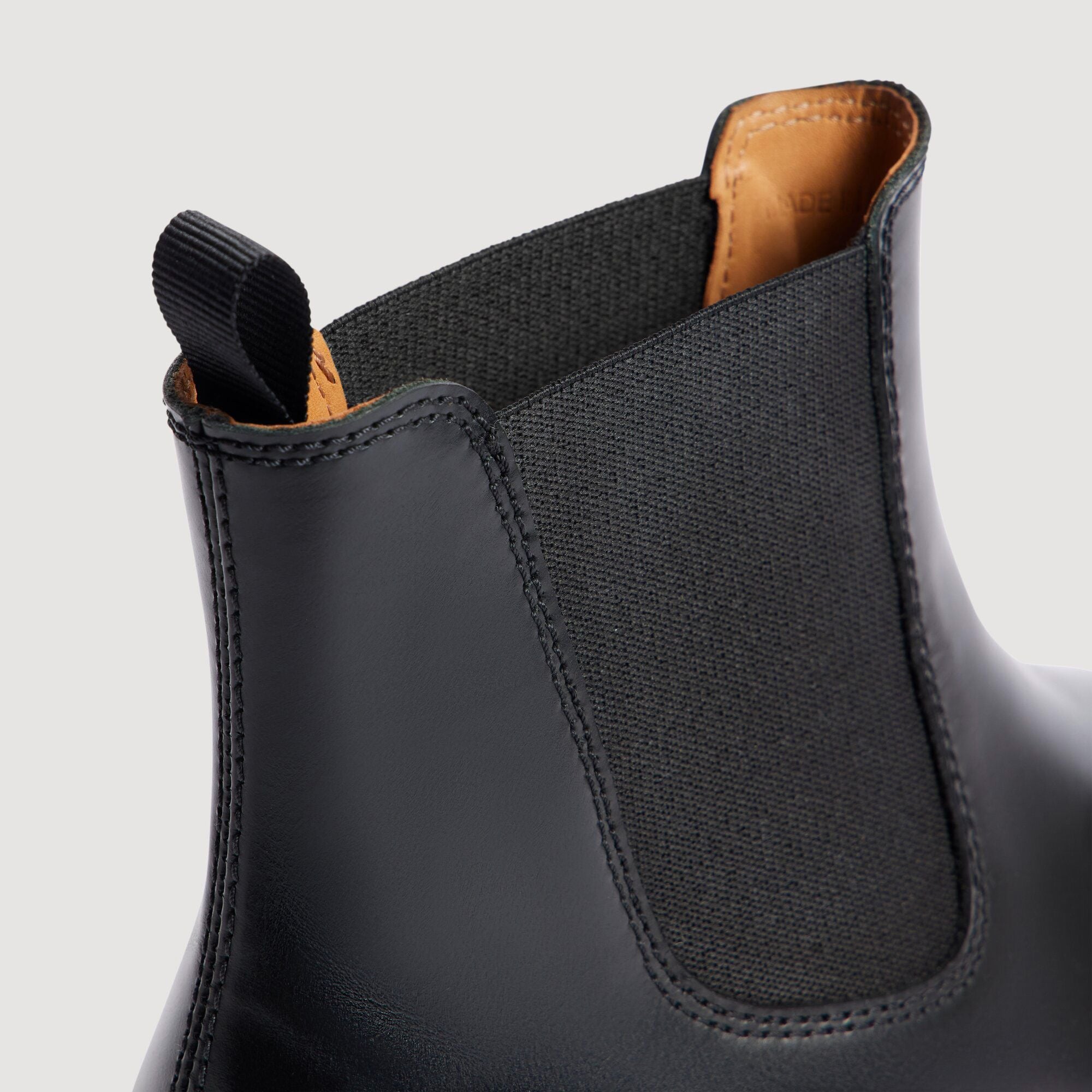 Boots Chelsea da trơn