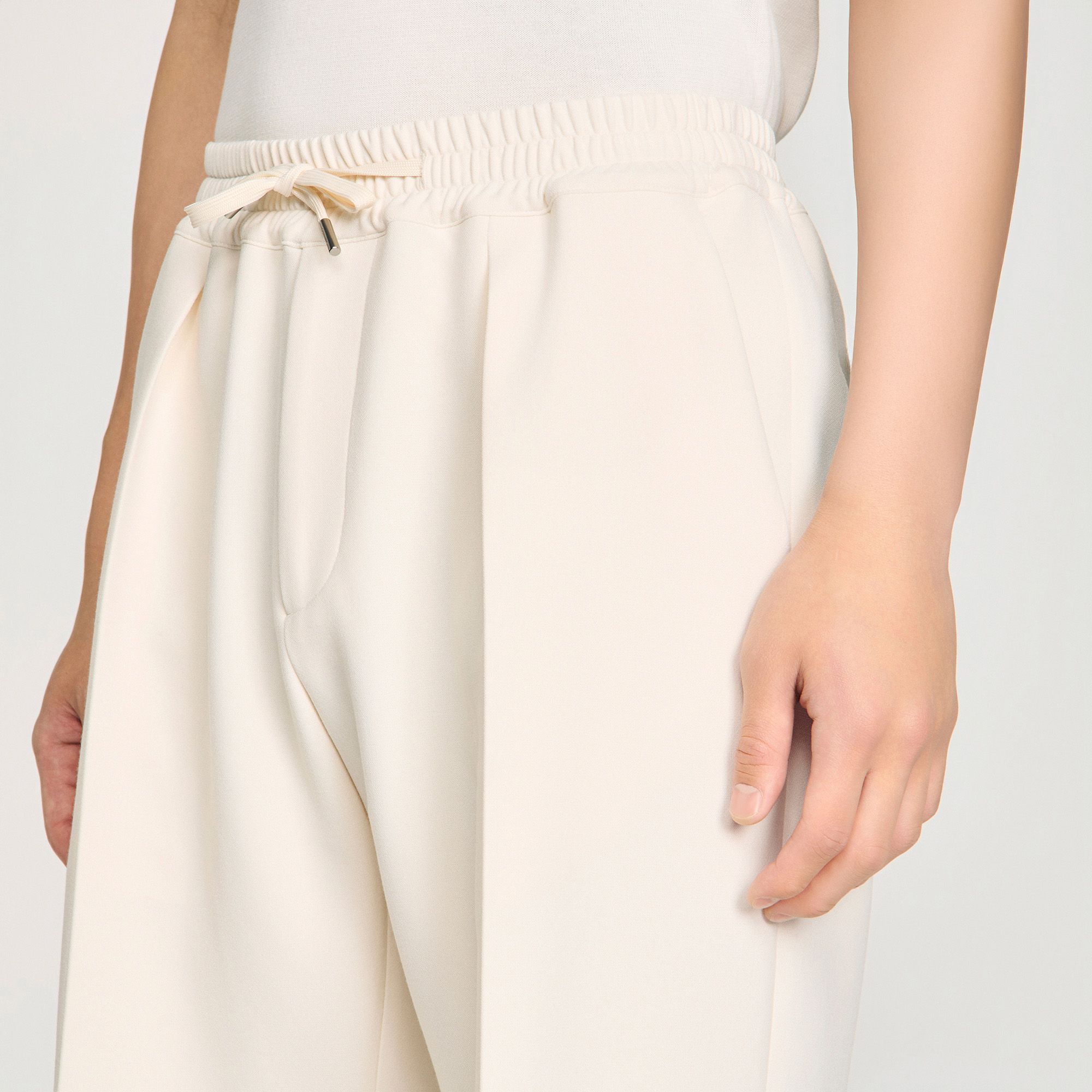 Quần shorts vải