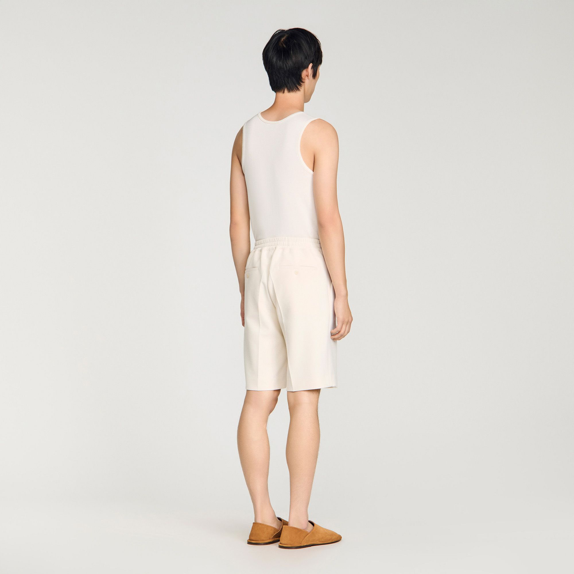 Quần shorts vải