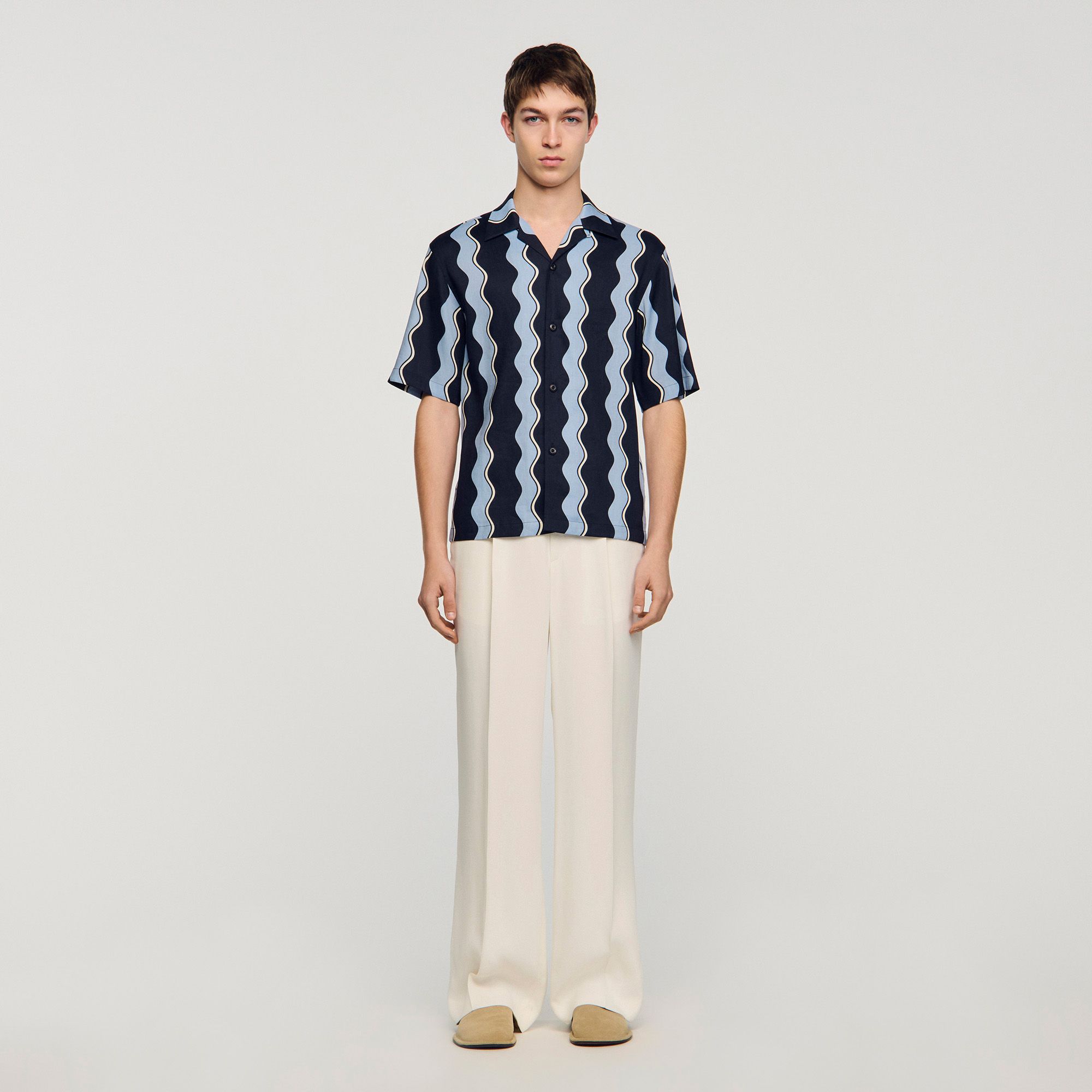 Áo sơ mi linen in họa tiết