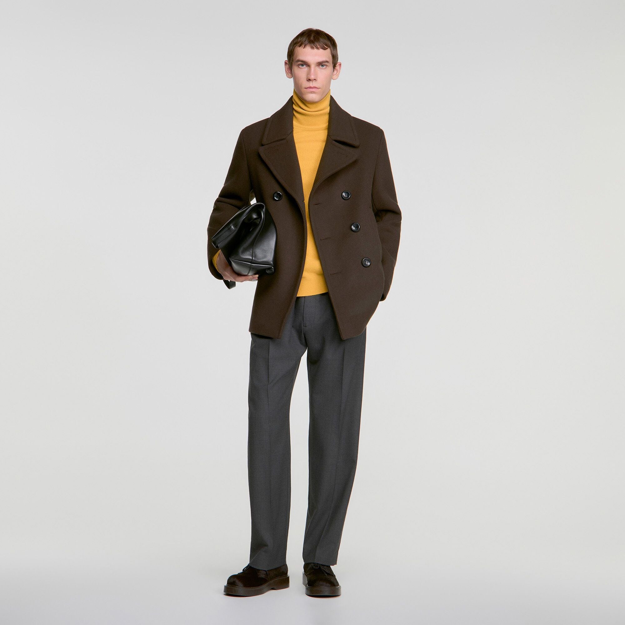 Áo pea coat len hai hàng cúc