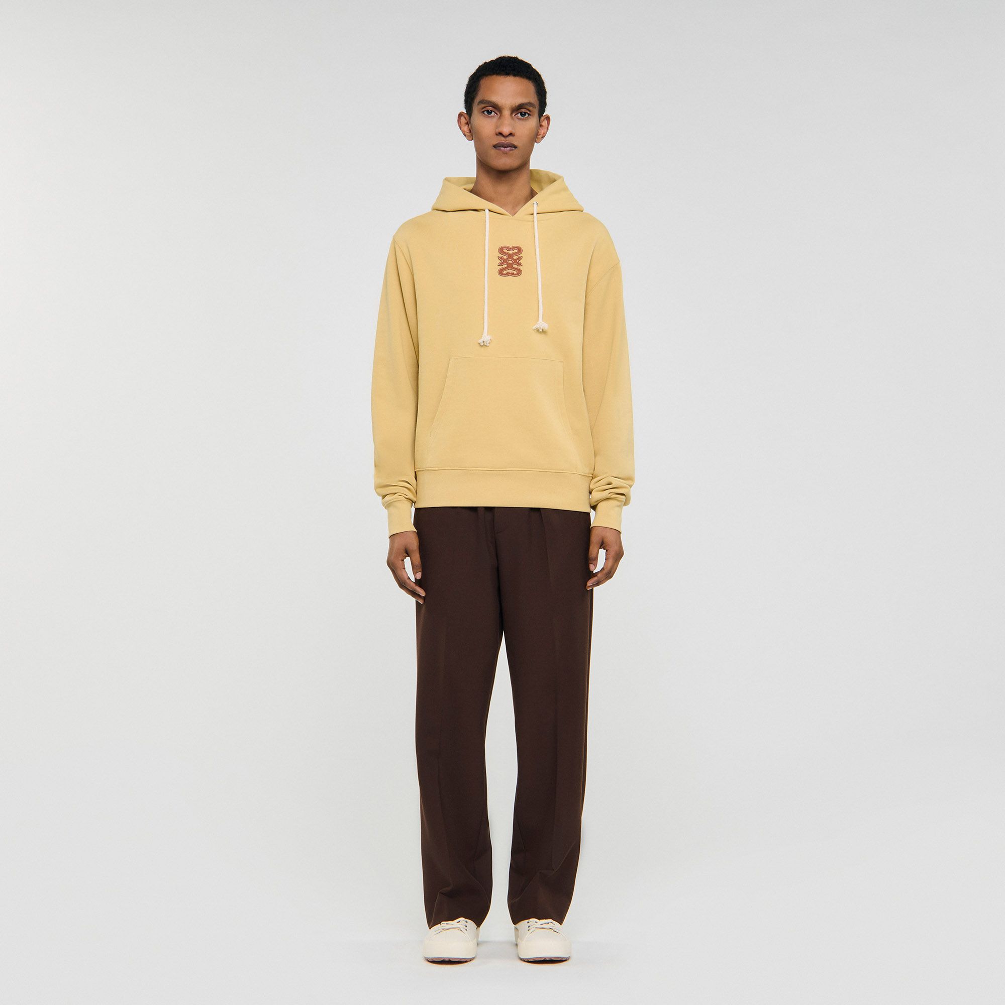 Sandro - Áo hoodie phối logo da