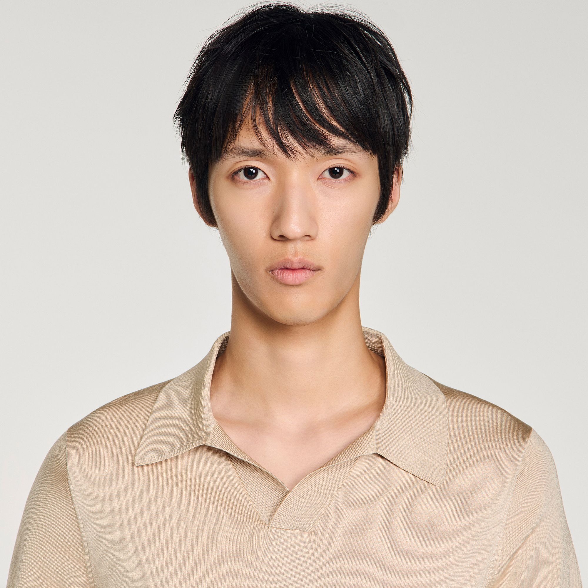 Sandro - Áo polo cổ chữ V tay ngắn