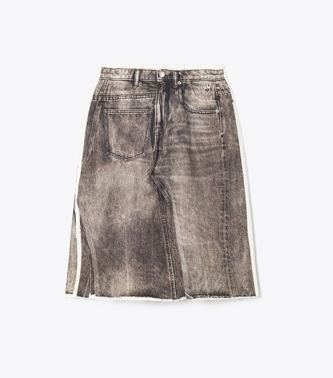 Chân váy denim phá cách in họa tiết