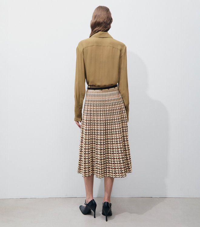 Chân váy midi jacquard xếp ly