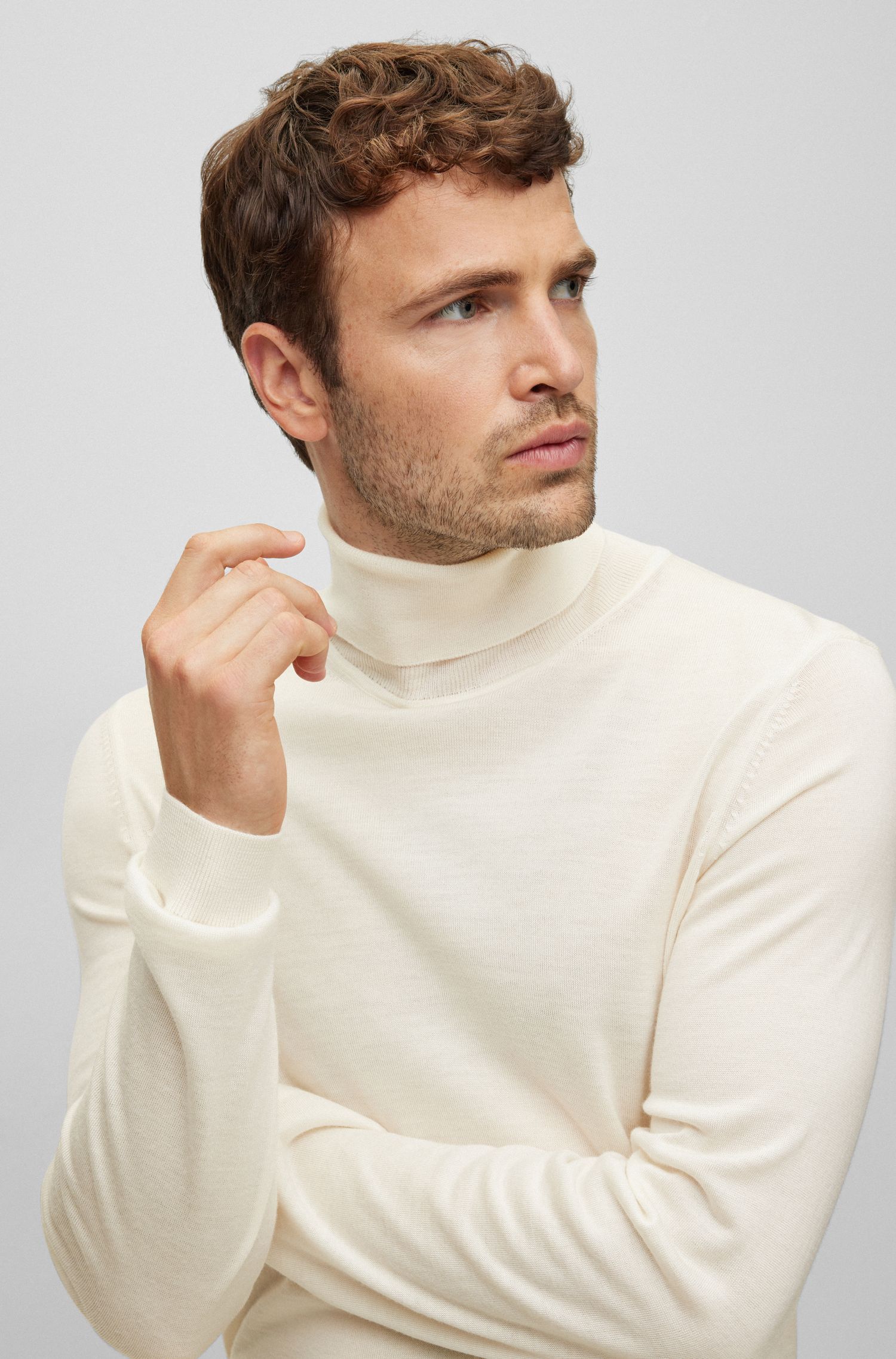 BOSS - Áo sweater dáng slim-fit