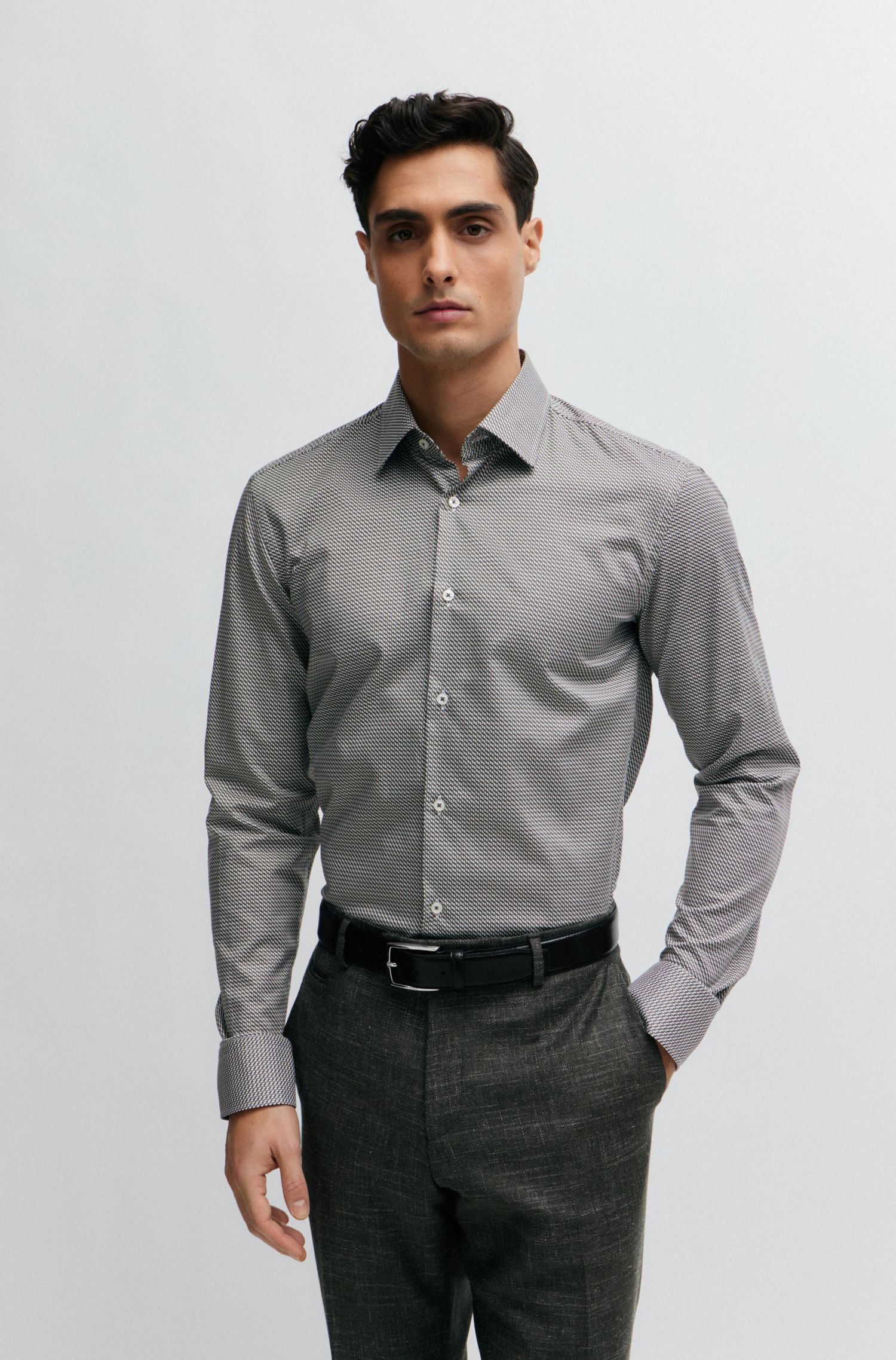 Áo sơ mi dáng ôm slim fit từ vải twill in họa tiết
