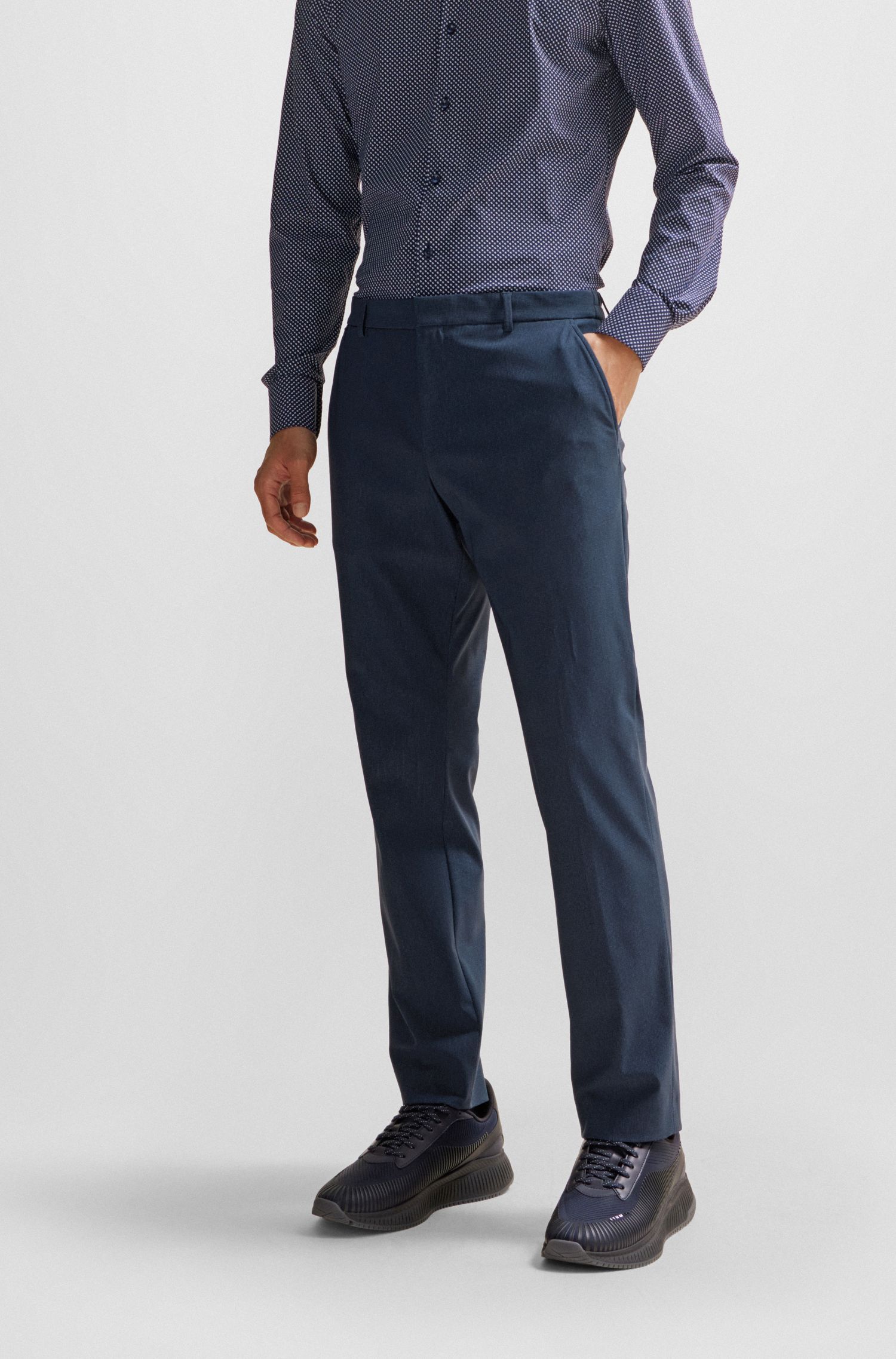 Quần âu dáng ôm slim fit vải jersey co giãn họa tiết nhỏ