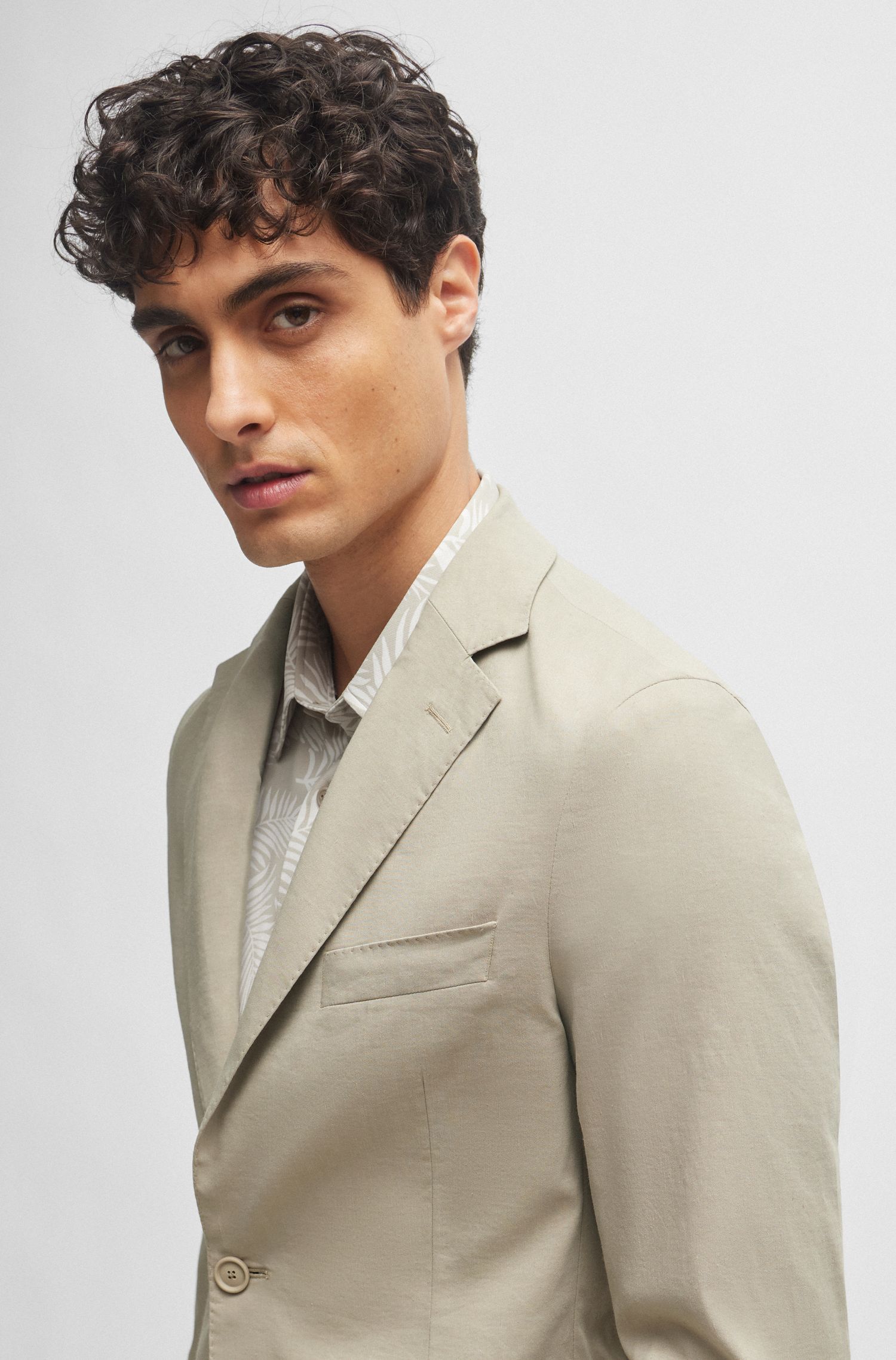 BOSS - Áo khoác blazer vừa vặn vải linen