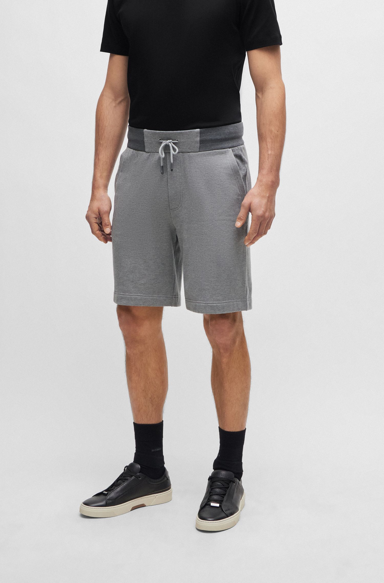 BOSS - Quần short vừa vặn với khăn bông có dây rút