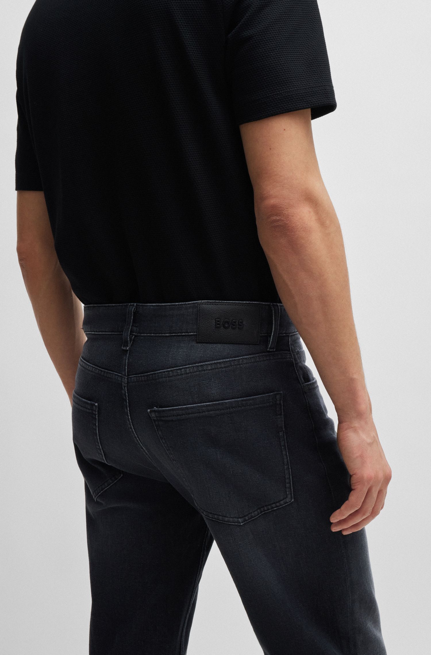 BOSS - Quần jeans Maine dáng regular fit denim Ý mềm